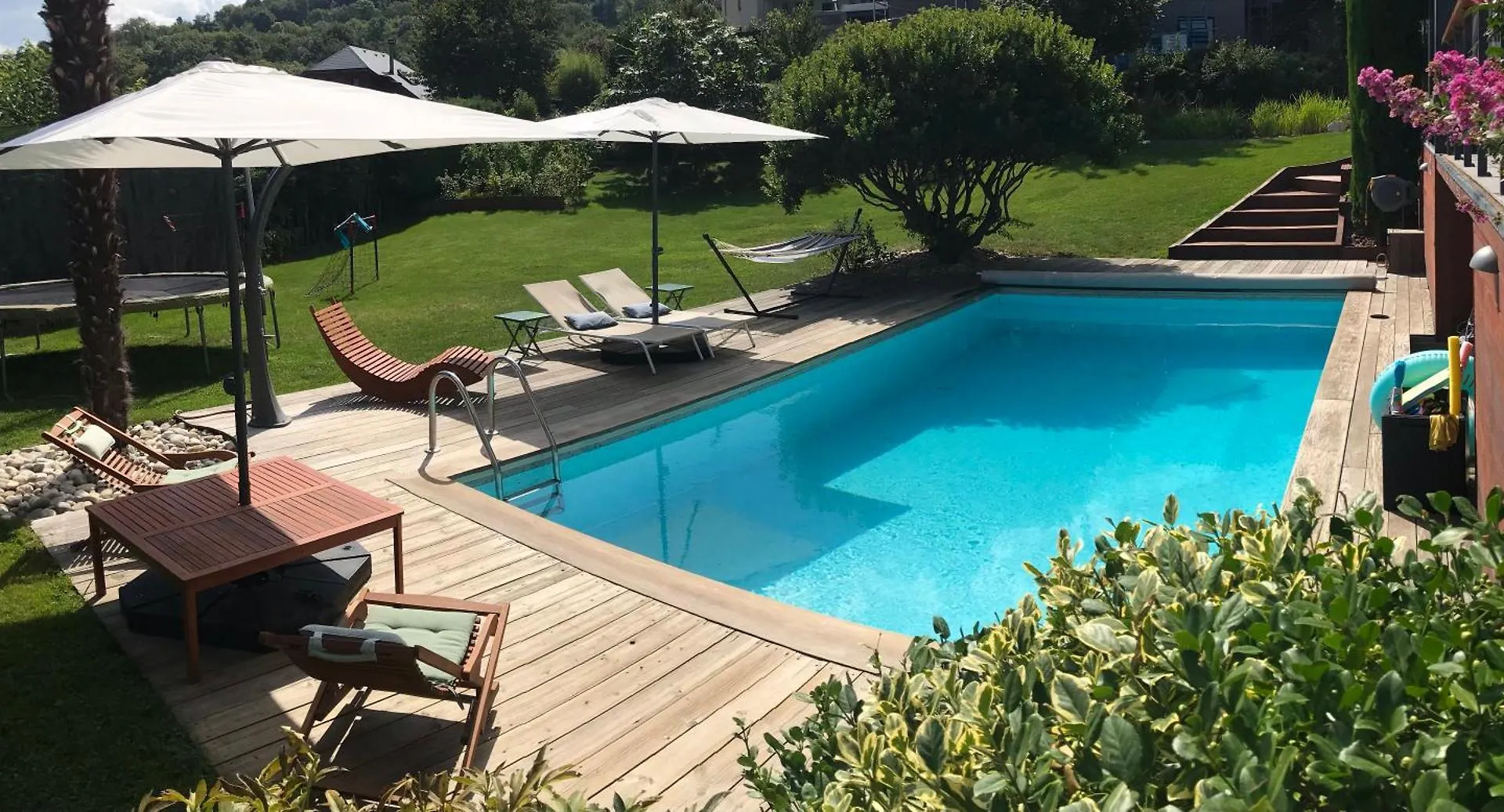 Gite Avec Piscine Chauffee & Aires De Jeux Pour Enfants Barberaz 0*,  France